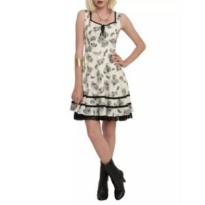 Hot Topic Gothic Insects Spider Butterfly Corset Dress Cream Black 28 Lace Roses
